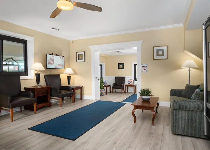 Coastal Palms Beach Hotel